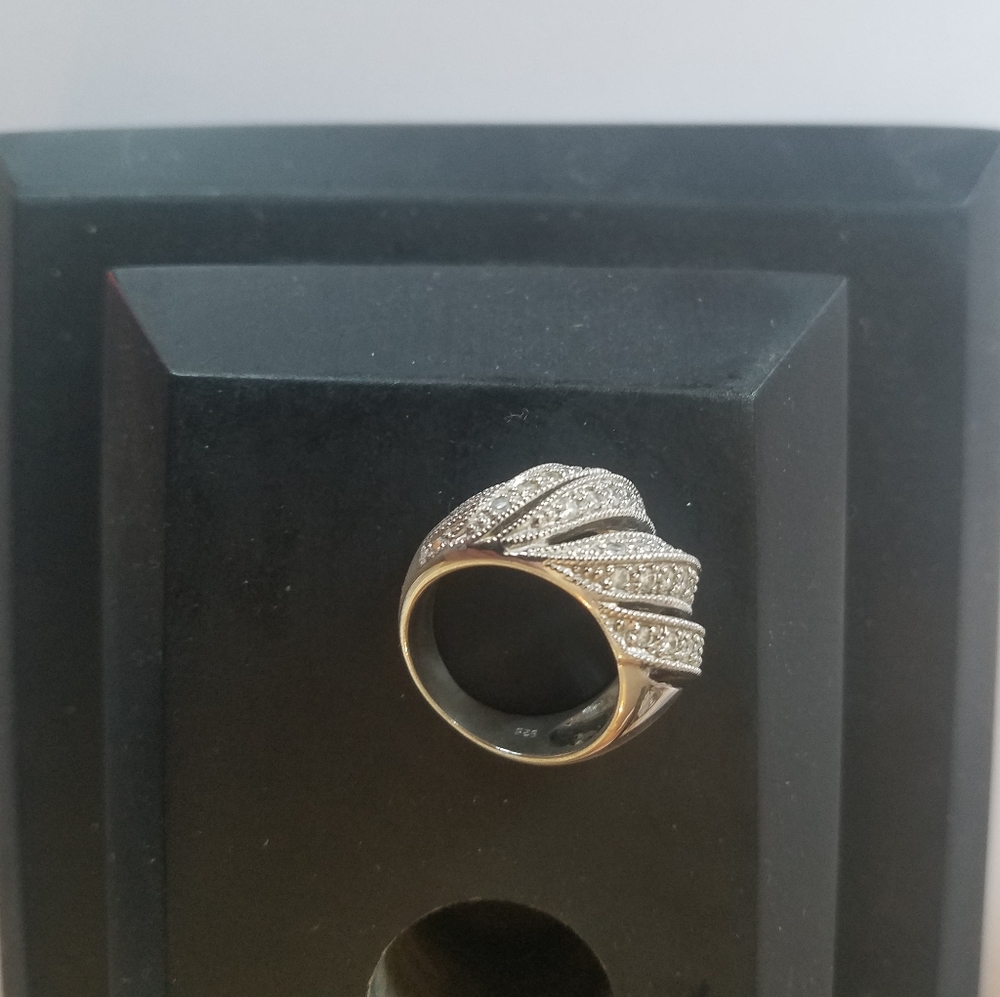 Ring - Picture 4 of 5